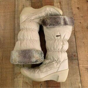 Pajar Zip faux fur cream winter snow boots women’s size 10